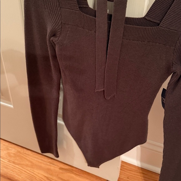 Abercrombie & Fitch Chocolate Long Sleeve Bodysuit - Picture 5 of 6